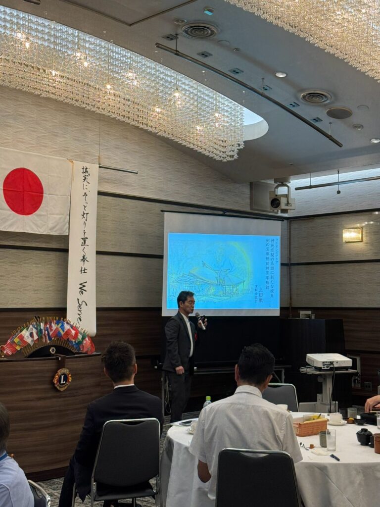 ゲストスピーチをされる建築家の上田徹様